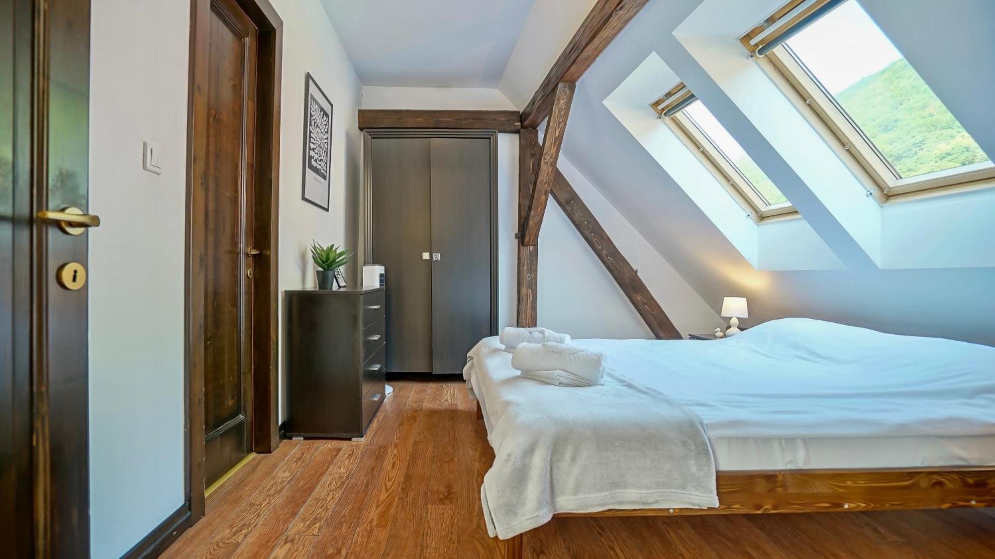 Rooftop Proprety With Large Terrace & Stunning Views - Braşov Dış mekan fotoğraf