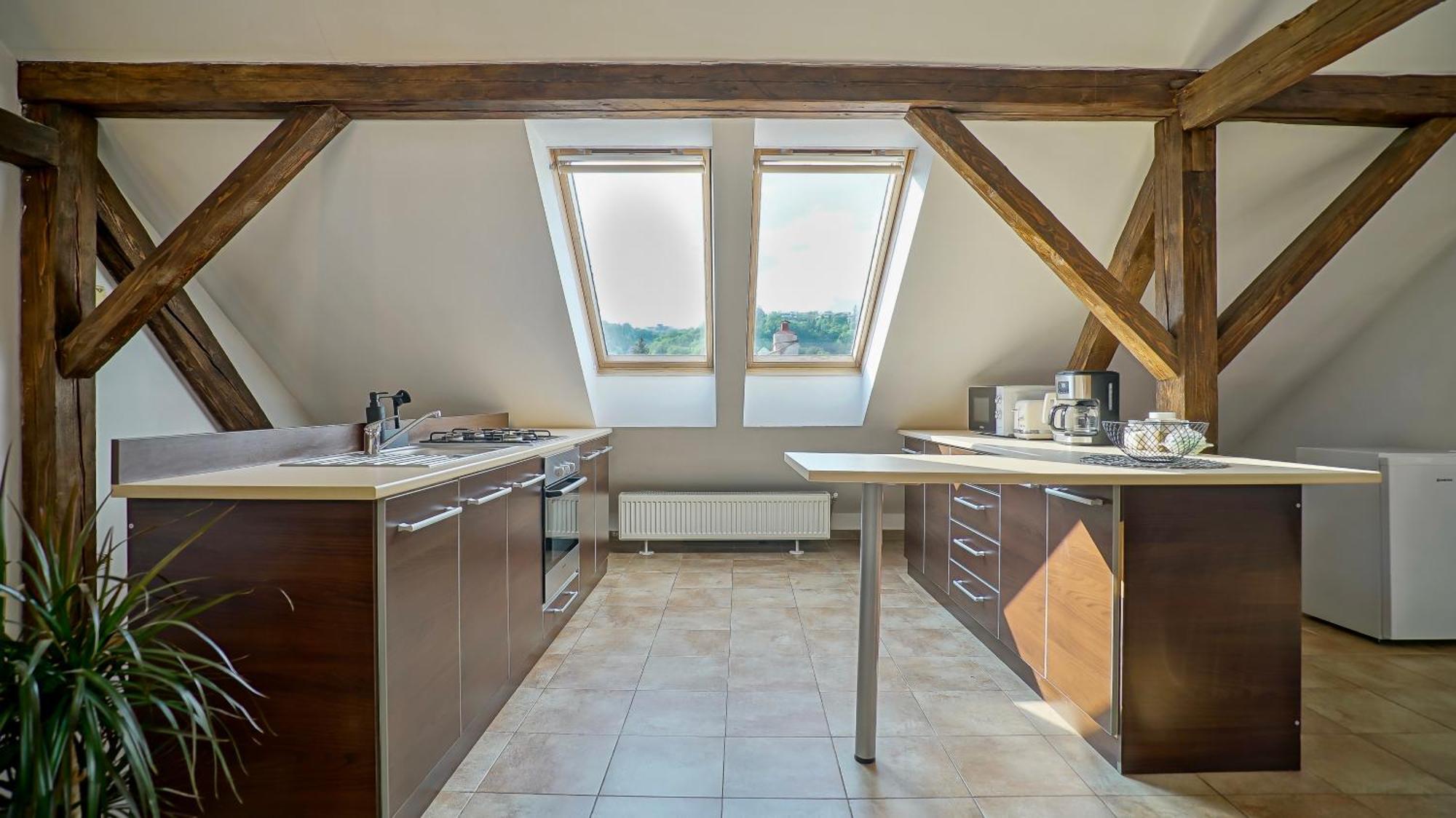 Rooftop Proprety With Large Terrace & Stunning Views - Braşov Dış mekan fotoğraf